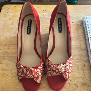 Violet &Red wedges